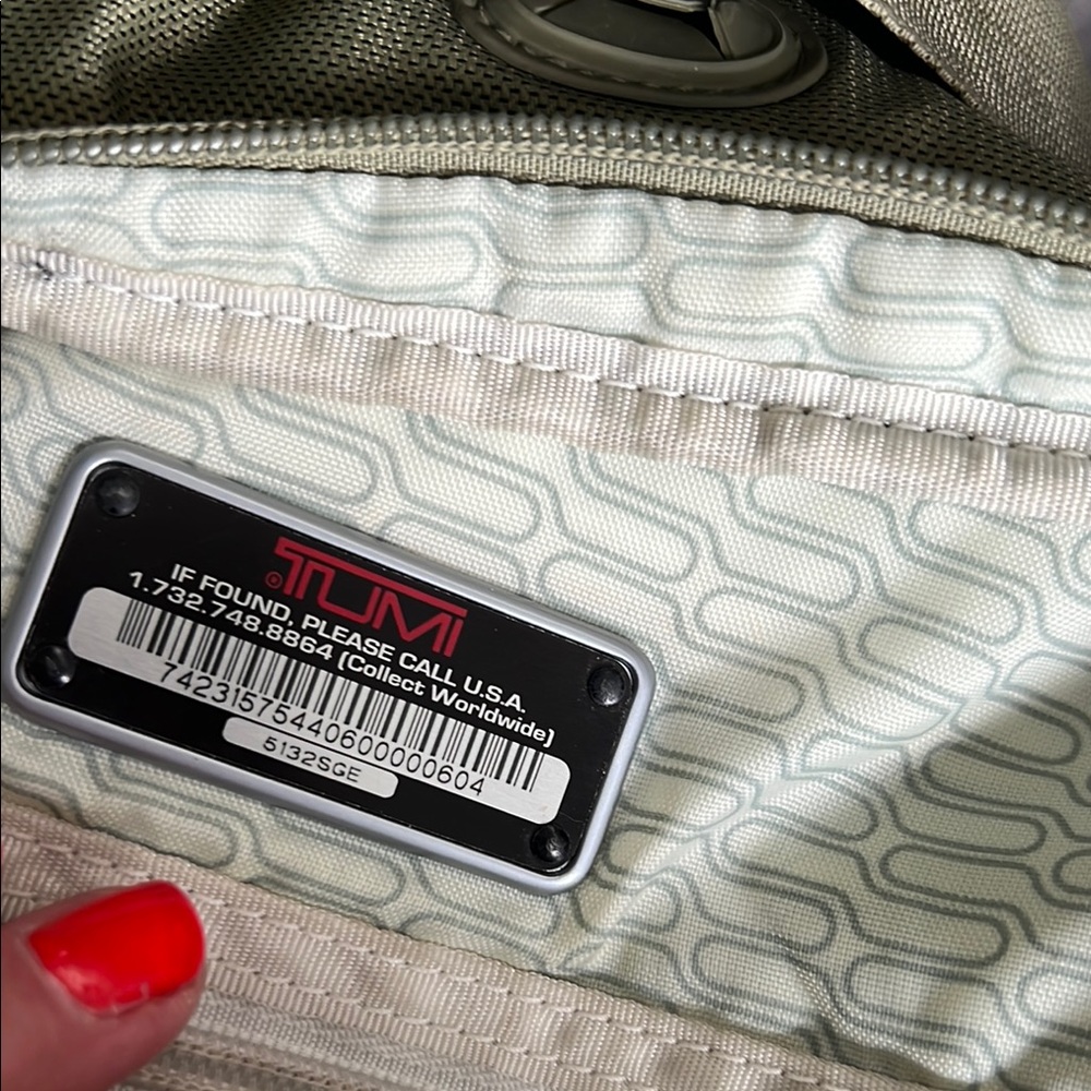 Tumi T-Tech Nylon Mckenna 10" Crossbody Bag 5132SGE - Picture 11 of 15
